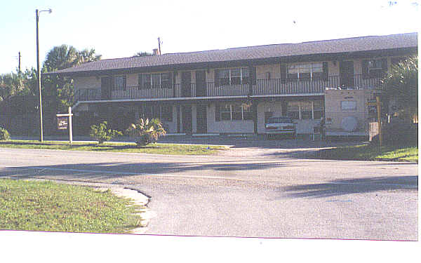 1011 S Miramar Ave in Indialantic, FL - Building Photo - Building Photo