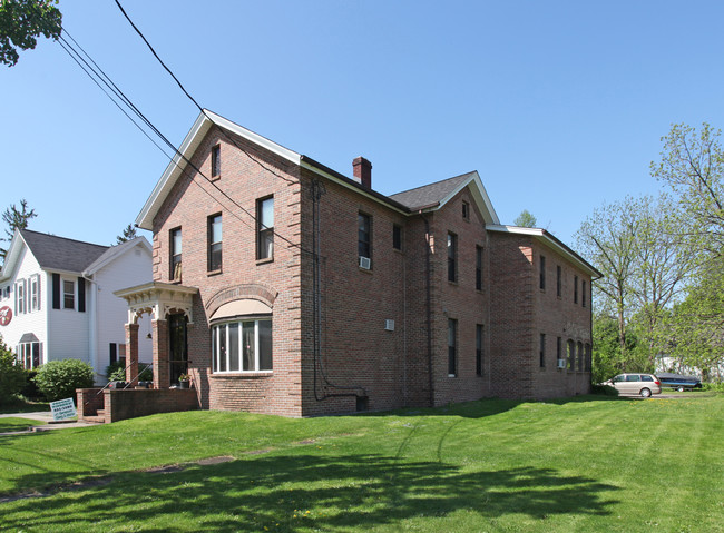 120 S Main St in Fairport, NY - Building Photo - Building Photo