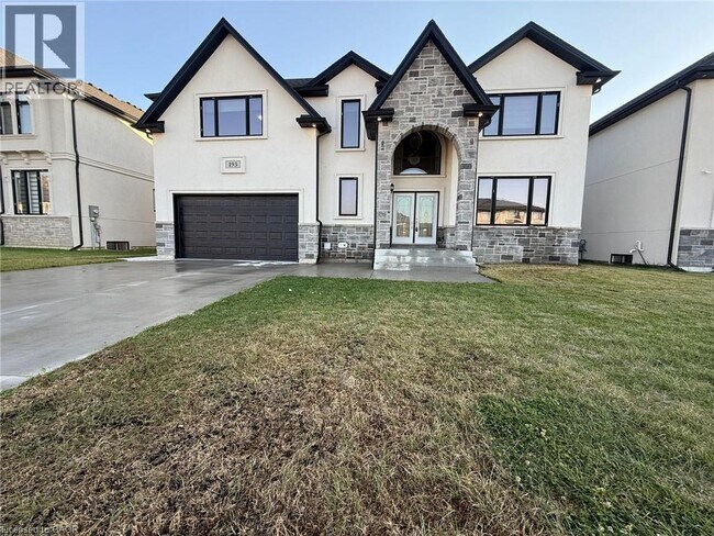 193 Whelan Ave in Amherstburg, ON - Building Photo - Building Photo