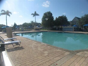 199 Afton Square in Altamonte Springs, FL - Building Photo - Building Photo