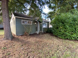21306-21310 Mountain Hwy E in Spanaway, WA - Building Photo