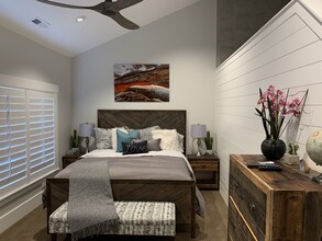 991 E Senior Band Rd in Draper, UT - Foto de edificio - Building Photo