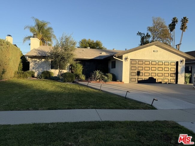 7656 Capistrano Ave in Los Angeles, CA - Building Photo - Building Photo