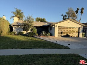 7656 Capistrano Ave in Los Angeles, CA - Building Photo - Building Photo