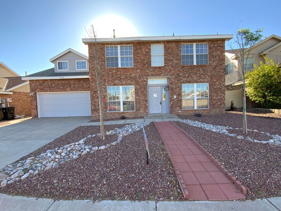 1320 Somerset Dr NW in Albuquerque, NM - Building Photo