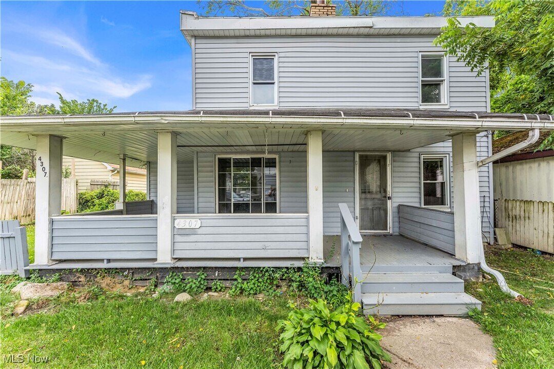 4307 Gifford Ave in Cleveland, OH - Building Photo