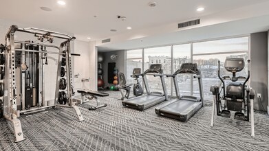 Point 21 Apartments in Denver, CO - Building Photo - Building Photo