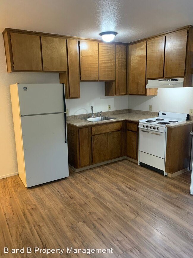 521 14th St in Sacramento, CA - Building Photo - Building Photo