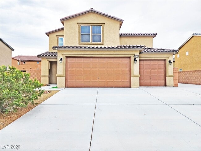 property at 3821 E Weld Ave