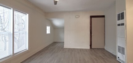 876 Washington St in Traverse City, MI - Building Photo - Building Photo