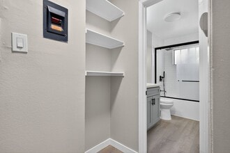 10442 Lampson Ave in Garden Grove, CA - Building Photo - Building Photo