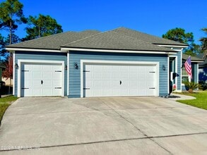 3955 Hammock Bluff Cir in Jacksonville, FL - Building Photo - Building Photo