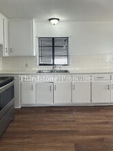 477 W 62nd St in Jacksonville, FL - Building Photo - Building Photo