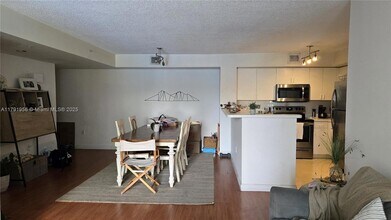 4560 NW 107th Ave, Unit 20212 in Doral, FL - Building Photo - Building Photo