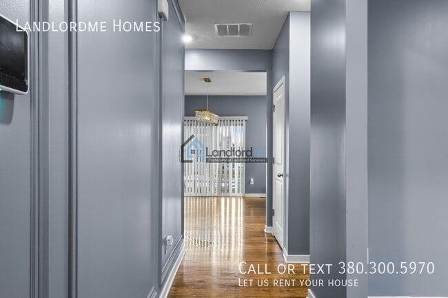 4301 Holstein Dr in Obetz, OH - Building Photo - Building Photo