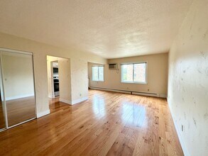 CMM Aquila Flats 8216 W 31st St. in Minneapolis, MN - Building Photo - Interior Photo
