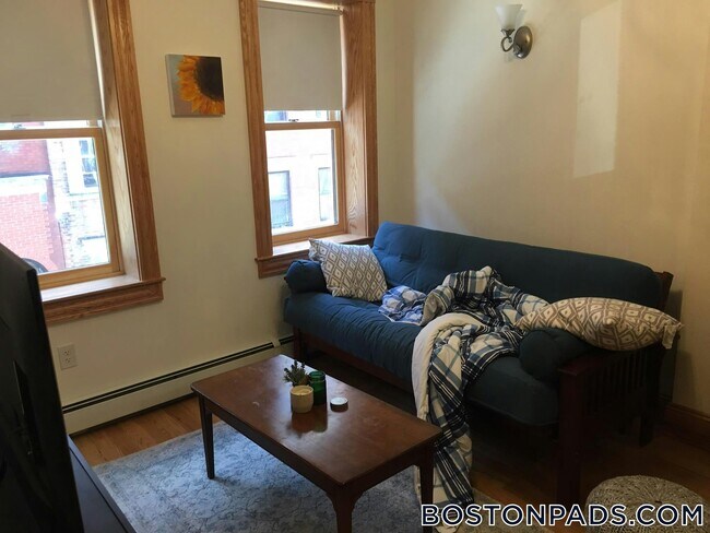 46 Garden St, Unit 2 in Boston, MA - Building Photo - Building Photo