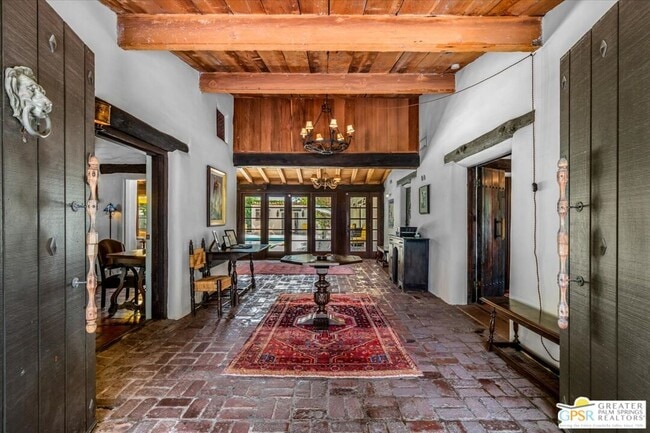 property at 1011 E El Alameda