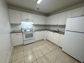 3408 Riverside Dr, Unit A in Coral Springs, FL - Building Photo - Building Photo