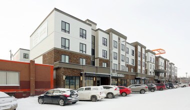The Horizon in Edmonton, AB - Building Photo - Building Photo