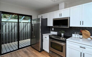 5603 Summerside Ln in Sarasota, FL - Building Photo - Building Photo