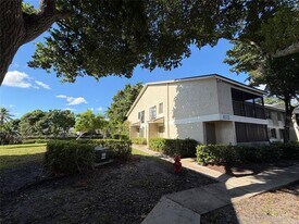 709 Gardens Dr in Pompano Beach, FL - Building Photo