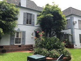 9832 W Olympic Blvd, Unit 9832 in Beverly Hills, CA - Building Photo