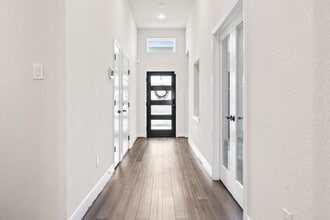 16622 Daylight Ln in Selma, TX - Building Photo - Building Photo