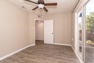 1805 Pentuckett Ave in San Diego, CA - Building Photo - Building Photo