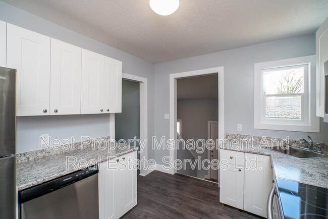 1564 Fir St in Prince George, BC - Building Photo - Building Photo