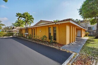 3755 NW 116th Terrace in Coral Springs, FL - Building Photo - Building Photo
