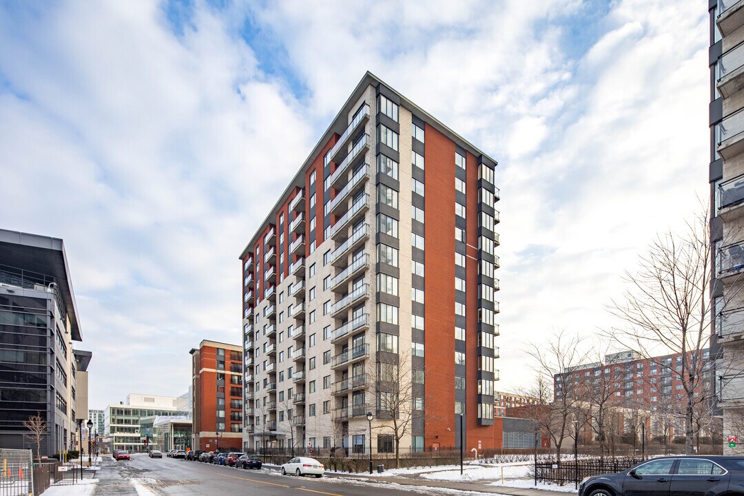 Les Jardins Windsor in Montréal, QC - Building Photo