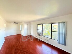 655 N Manhattan Pl in Los Angeles, CA - Building Photo