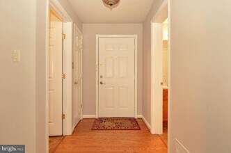 13103 Millhaven Pl, Unit APT E in Germantown, MD - Foto de edificio - Building Photo