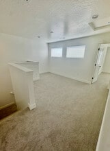 5709 S Weehawken Ln in Saint George, UT - Building Photo - Building Photo