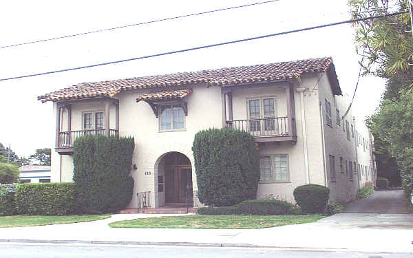 106-120 Tilton Ave in San Mateo, CA - Foto de edificio - Building Photo