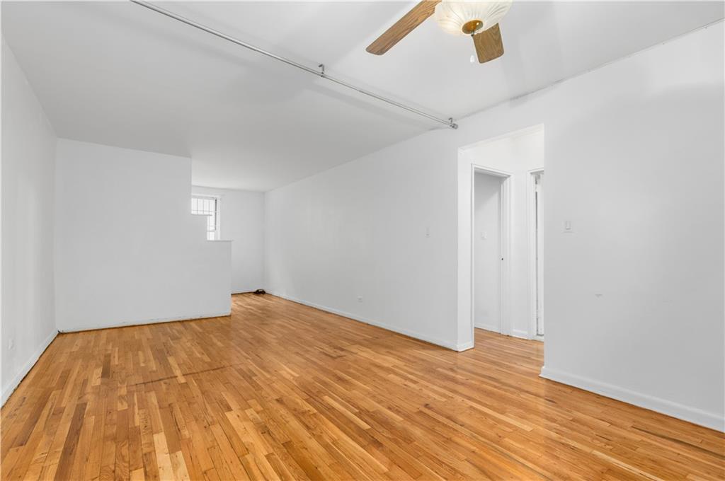 310 Beverley Rd in Brooklyn, NY - Building Photo
