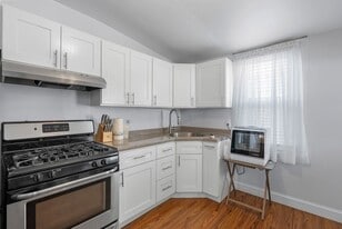 2992 Tilton St in Philadelphia, PA - Building Photo