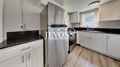 107 Sunnyhill Rd W-Unit -109 in Bremerton, WA - Building Photo - Building Photo