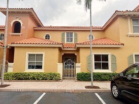 4929 Tradewinds Ter in Fort Lauderdale, FL - Building Photo