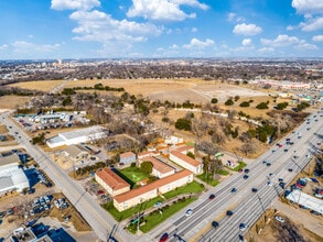 Valley Mills Apartments in Waco, TX - Building Photo - Building Photo