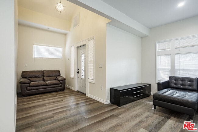 1475 W 22nd St in Los Angeles, CA - Building Photo - Building Photo