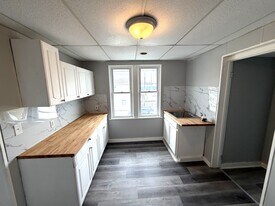 124 E 21st St, Unit 2 in Erie, PA - Building Photo