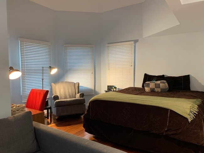 2 Dennis St in West Long Branch, NJ - Building Photo - Building Photo