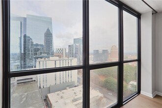 1280 W Peachtree St NW in Atlanta, GA - Building Photo - Building Photo
