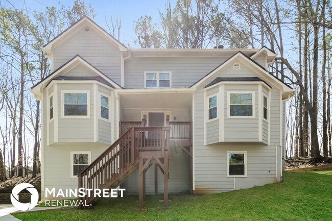 property at 215 Allatoona Highland Dr