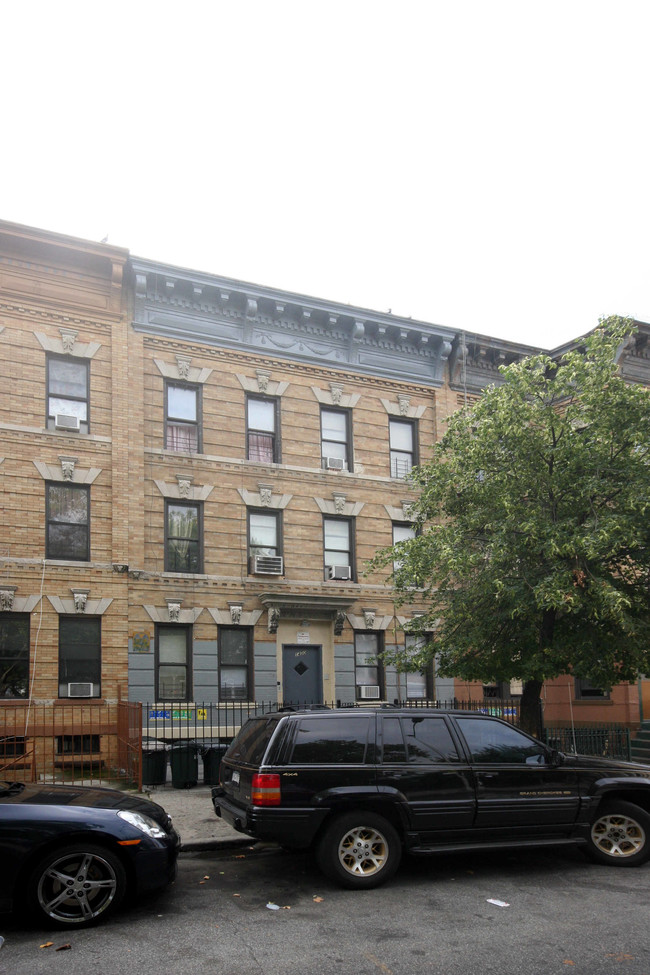 1400 Putnam Ave in Brooklyn, NY - Building Photo - Building Photo