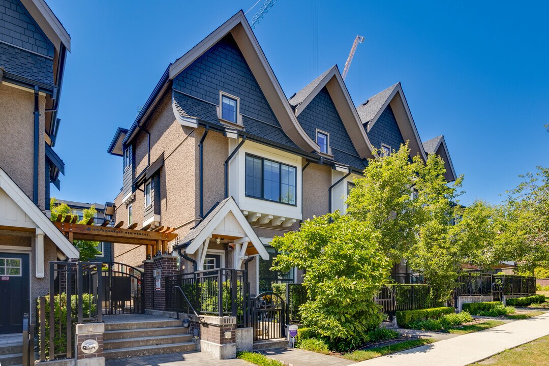 8123 Shaughnessy St in Vancouver, BC - Building Photo
