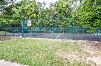 5516 Greenview Dr in Indianapolis, IN - Building Photo - Building Photo