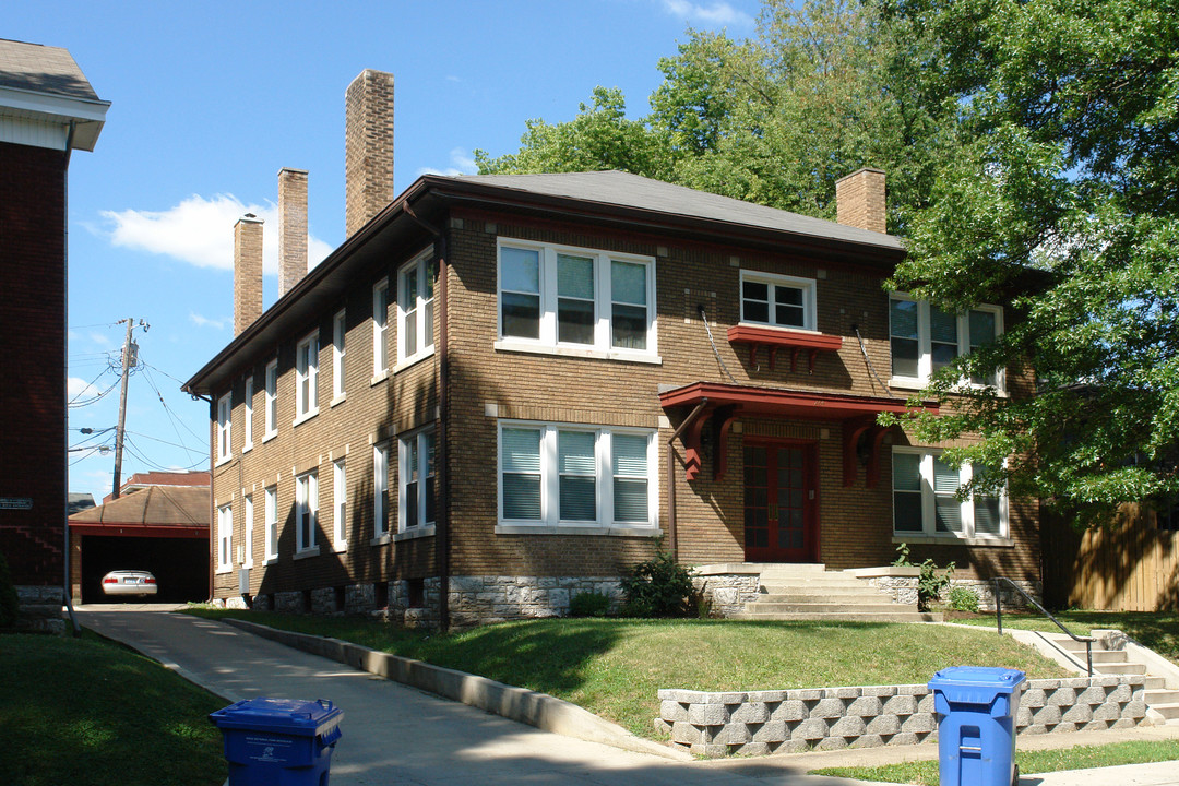 264 Lyndhurst Pl in Lexington, KY - Building Photo